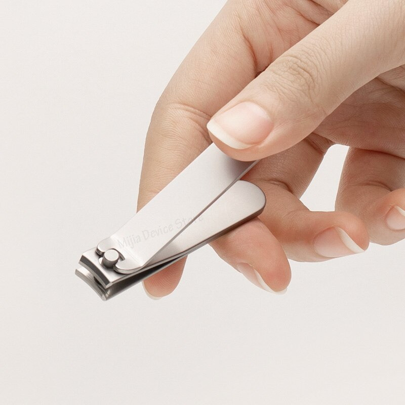 Gambar produk Clicclic Gunting Kuku 3 in 1 Nail Clippers Ear Pick Set - QWZJD001