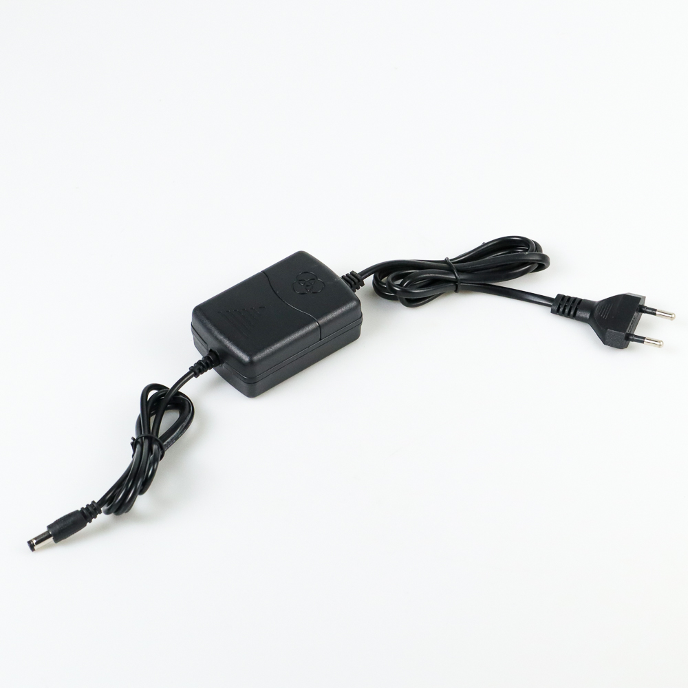 LEORY Professional Live Audio Mixer Karaoke DJ 7 Channel L7 Black