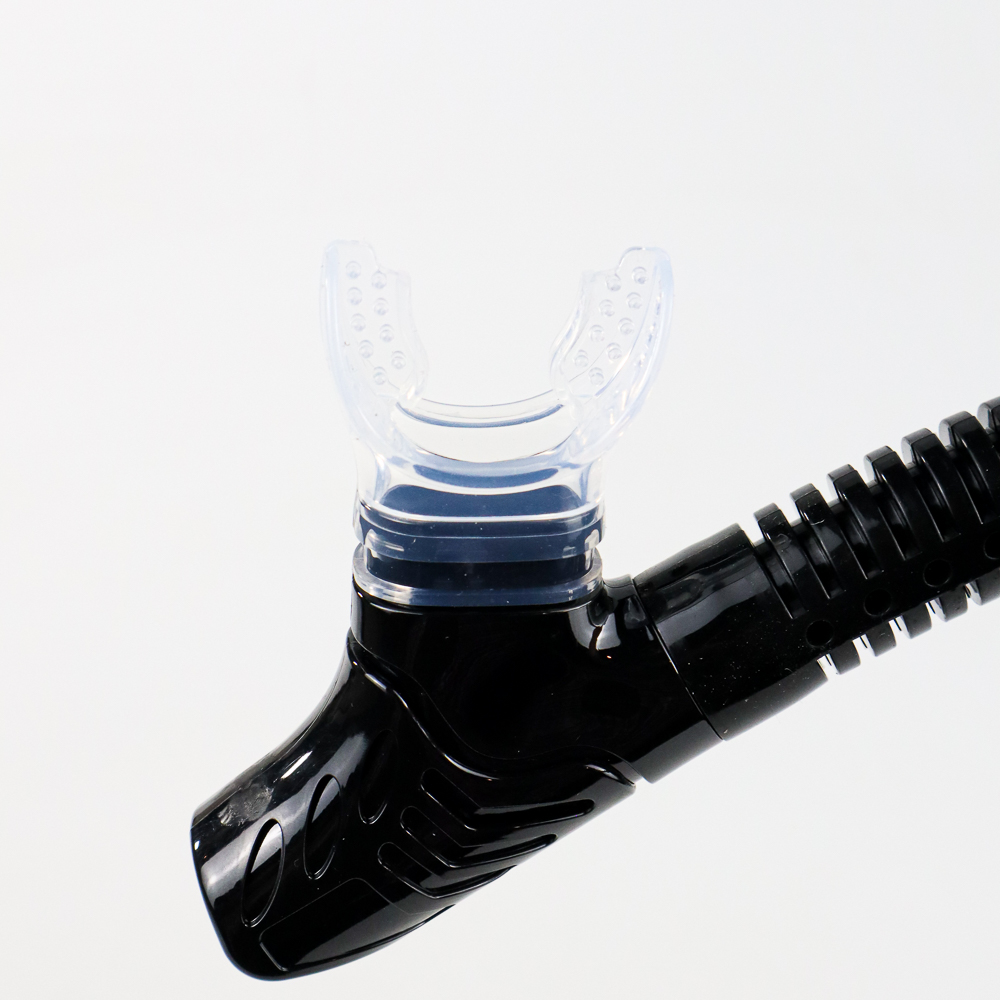 TaffSPORT Snorkel Selang Snorkeling Menyelam Scuba Diving - M8018 Gambar produk TaffSPORT Snorkel Selang Snorkeling Menyelam Scuba Diving - M8018 - Kemasan