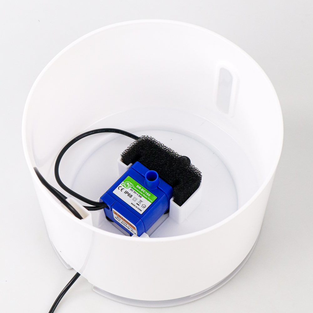 TaffHOME Water Dispenser Fountain Tempat Minum Anjing 2.4L DR008