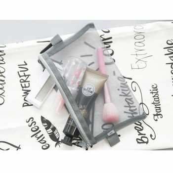 Gambar produk HeChooses Tas Make Up Kosmetik Transparent Mesh Triangle - KS34