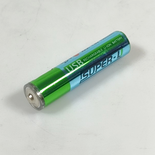 Gambar produk YEEKEEN Baterai Rechargeable AAA dan AA USB Type C 1.5V 1PCS 750 mWh - MB231