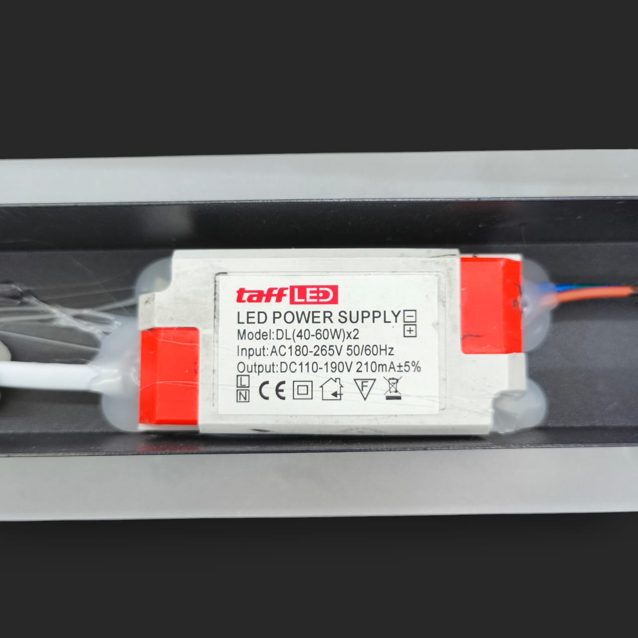 Gambar produk TaffLED Lampu Dinding Hias Outdoor Long Strip LED 3in1 Color 1.5M - ISN-31