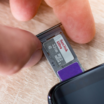 Gambar produk SanDisk Ultra microSDHC/SDXC UHS-I Class 10 100MB/s 32GB - SDSQUNR