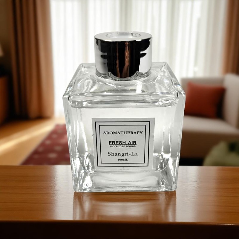 Gambar produk Cararie Pengharum Ruangan Reed Diffuser with Rattan Sticks 100ml Shangri-La - C100
