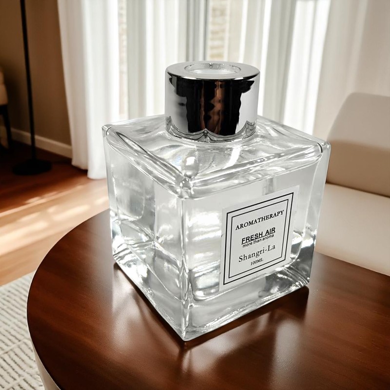 Gambar produk Cararie Pengharum Ruangan Reed Diffuser with Rattan Sticks 100ml Shangri-La - C100