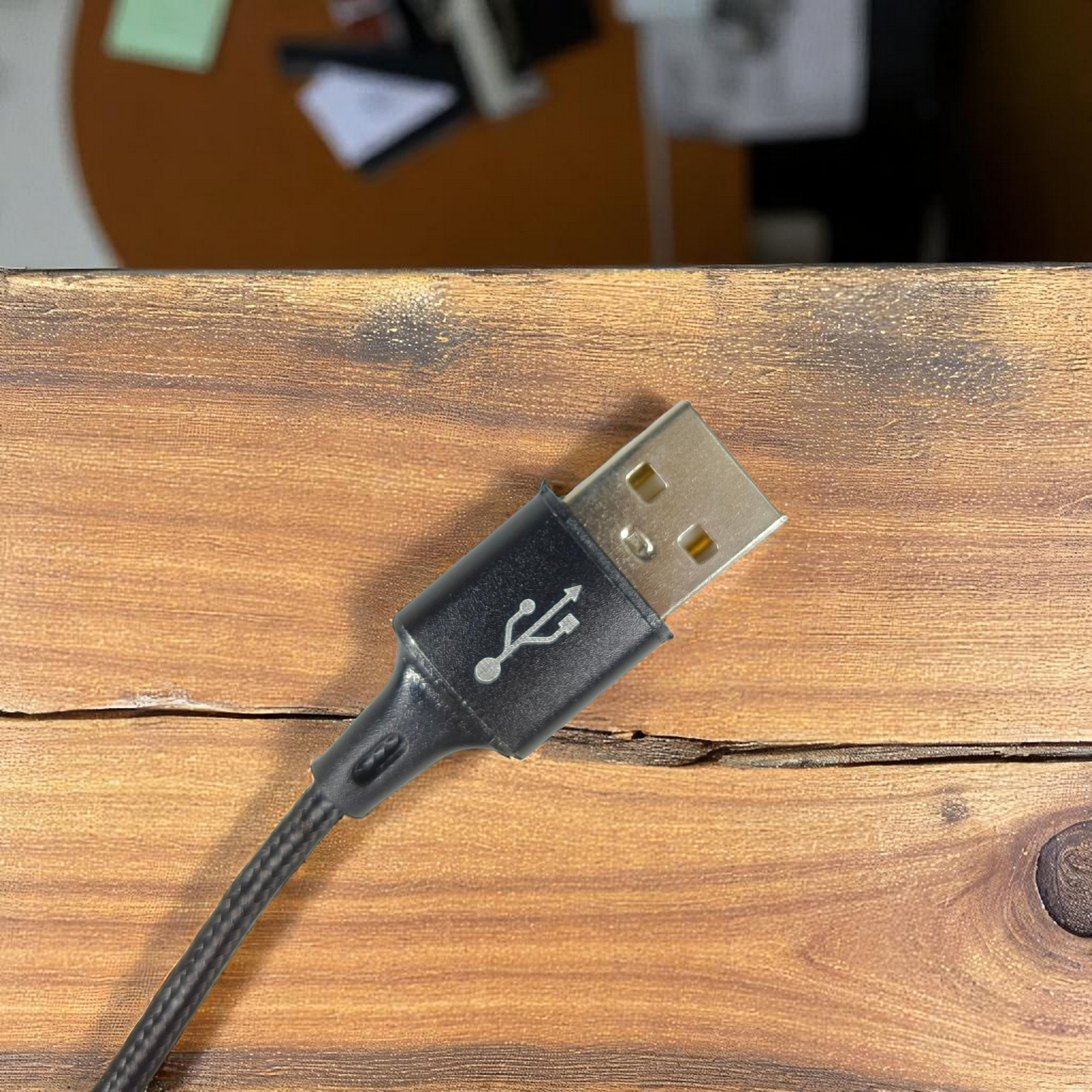 Gambar produk KDM Kabel Data Lightning Multifungsi Fast Charging 2.4 A 1M - INU58