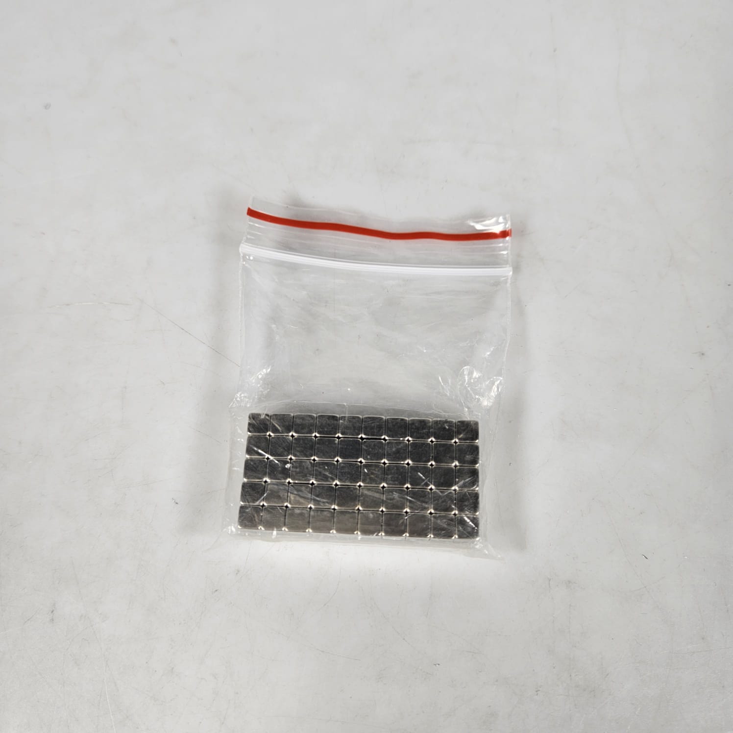 Gambar produk Yue Strong Neodymium Magnet NdFeB N35 5x5x5mm 100 PCS - INU71
