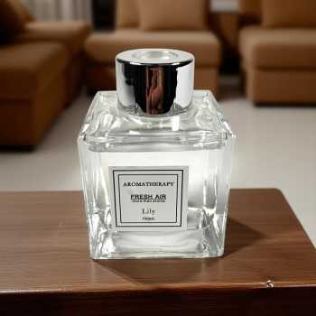 Gambar produk Cararie Pengharum Ruangan Reed Diffuser with Rattan Sticks 100ml Lily - C100