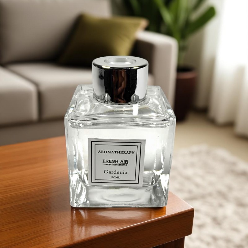 Gambar produk Cararie Pengharum Ruangan Reed Diffuser with Rattan Sticks 100ml Gardenia - C100