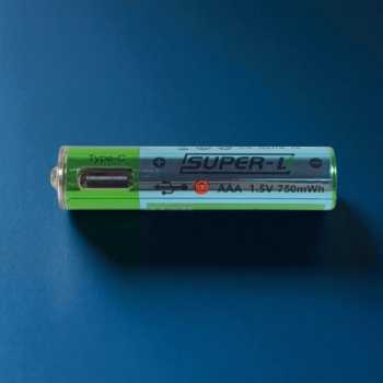 Gambar produk YEEKEEN Baterai Rechargeable AAA dan AA USB Type C 1.5V 1PCS 750 mWh - MB231