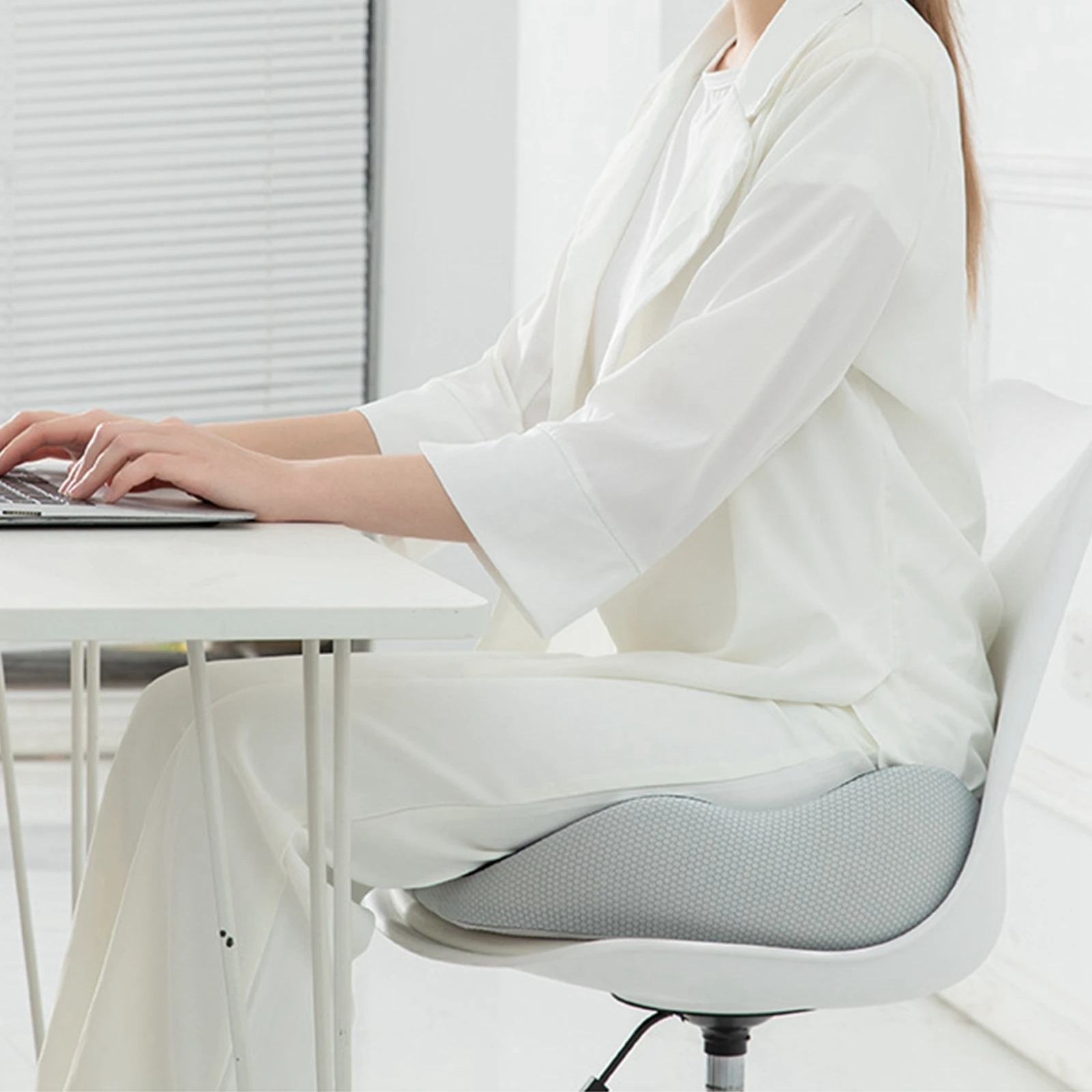 Gambar produk OKCELL Bantal Duduk Alas Kursi Kantor Seat Cushion Memory Foam - OC117
