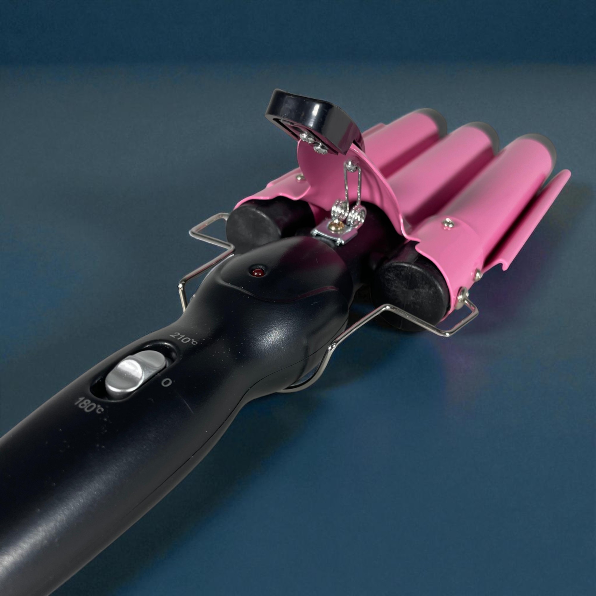 Gambar produk CHIGNON Catokan Rambut 3 Barrel Hair Curling Wavy Iron 25mm 70W - M-11
