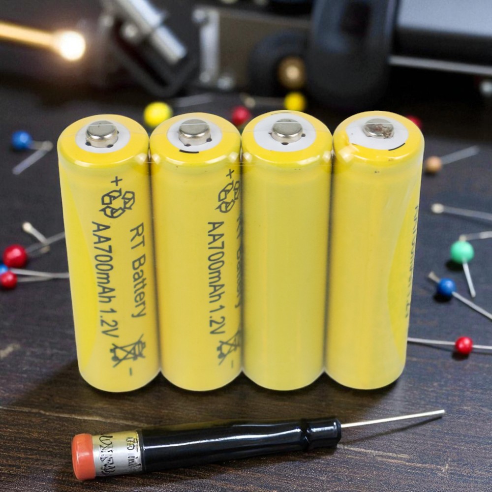 Gambar produk VariCore Baterai Rechargeable AA Ni-CD 1.2V 700mAh 4 PCS - VR700