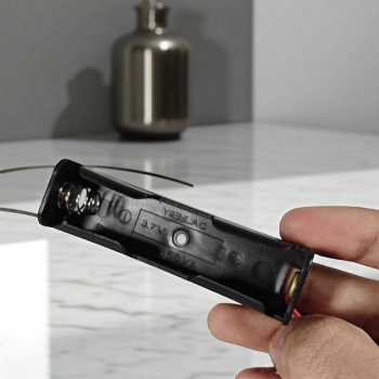 Gambar produk YIENLAO DIY 18650 Cell Charger Without Lid 1 Cell - BC-001/2