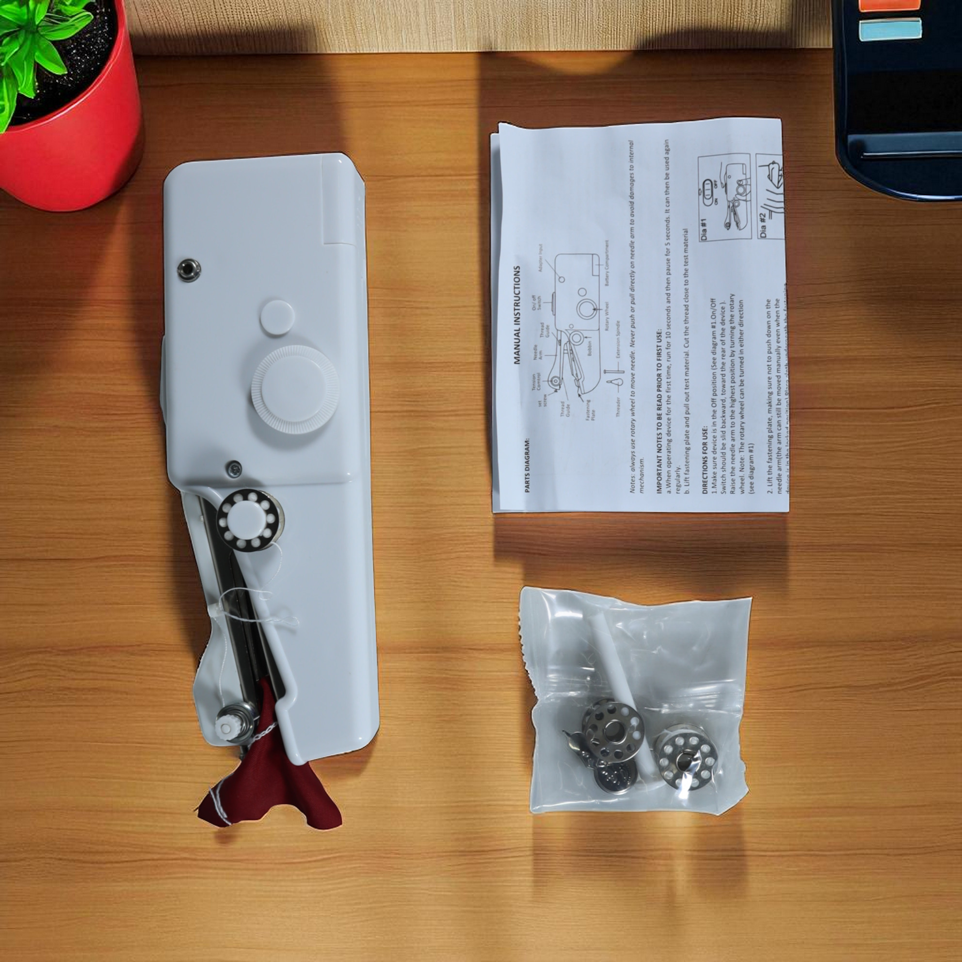 Gambar produk EnName Handy Stitch Portable Handheld Sewing Machine - CS-101B