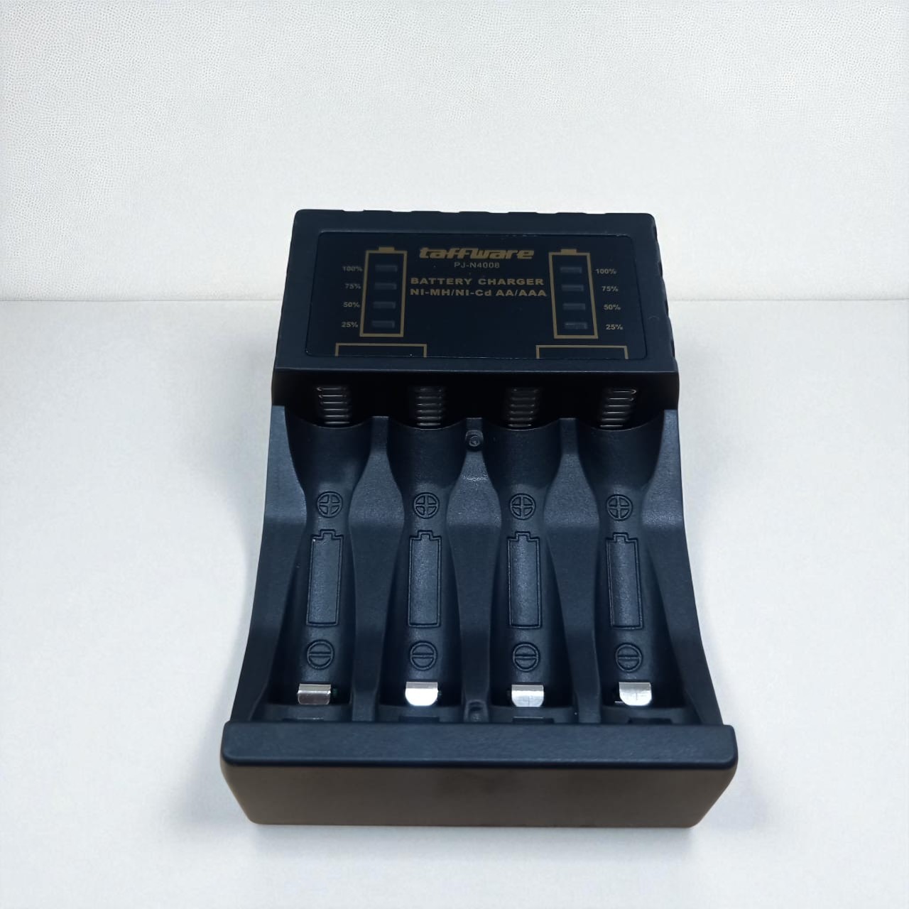 Gambar produk Taffware Charger Baterai 4 Slot AAA AA Ni-MH Ni-CD with Power Display - PJ-N4008