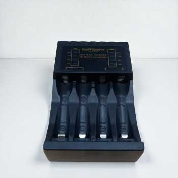 Gambar produk Taffware Charger Baterai 4 Slot AAA AA Ni-MH Ni-CD with Power Display - PJ-N4008