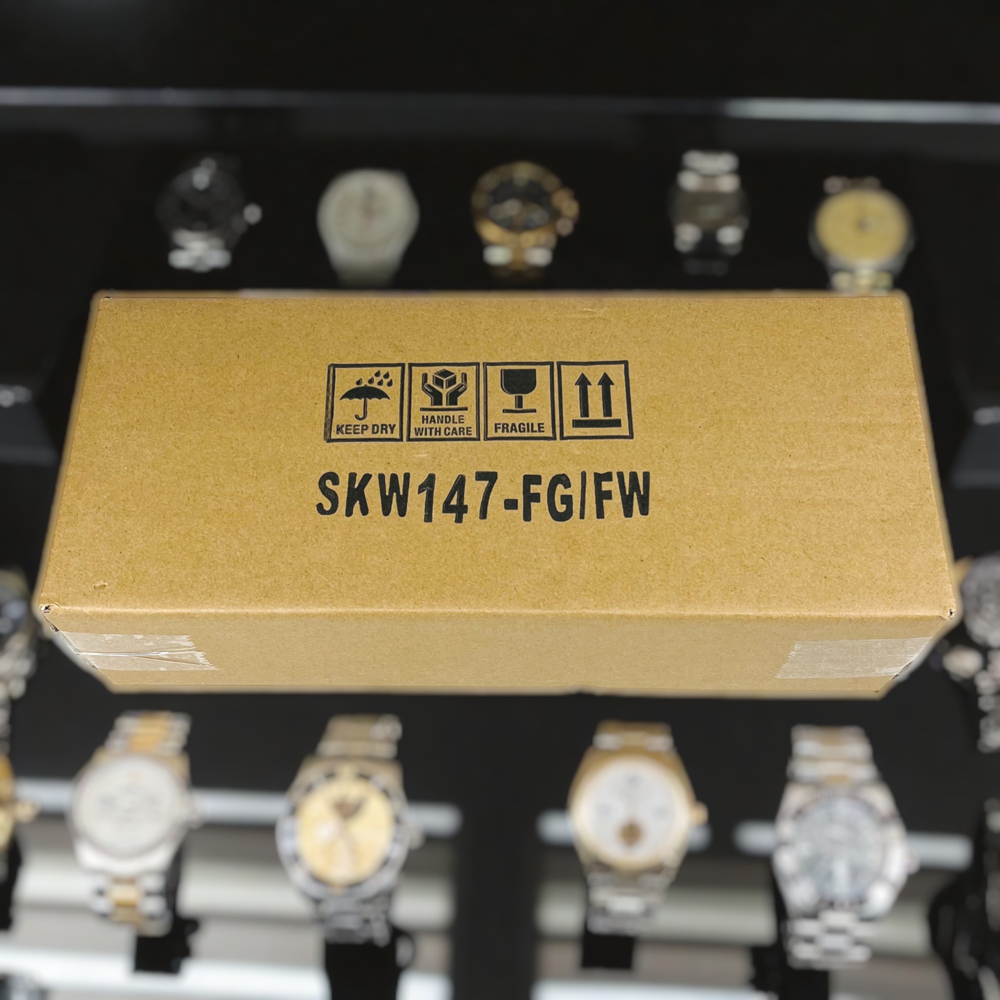 Gambar produk WBOX Kotak Jam Tangan Storage Organizer Wooden Elegant Watch Box 4 Slot - SKW148/SKW147