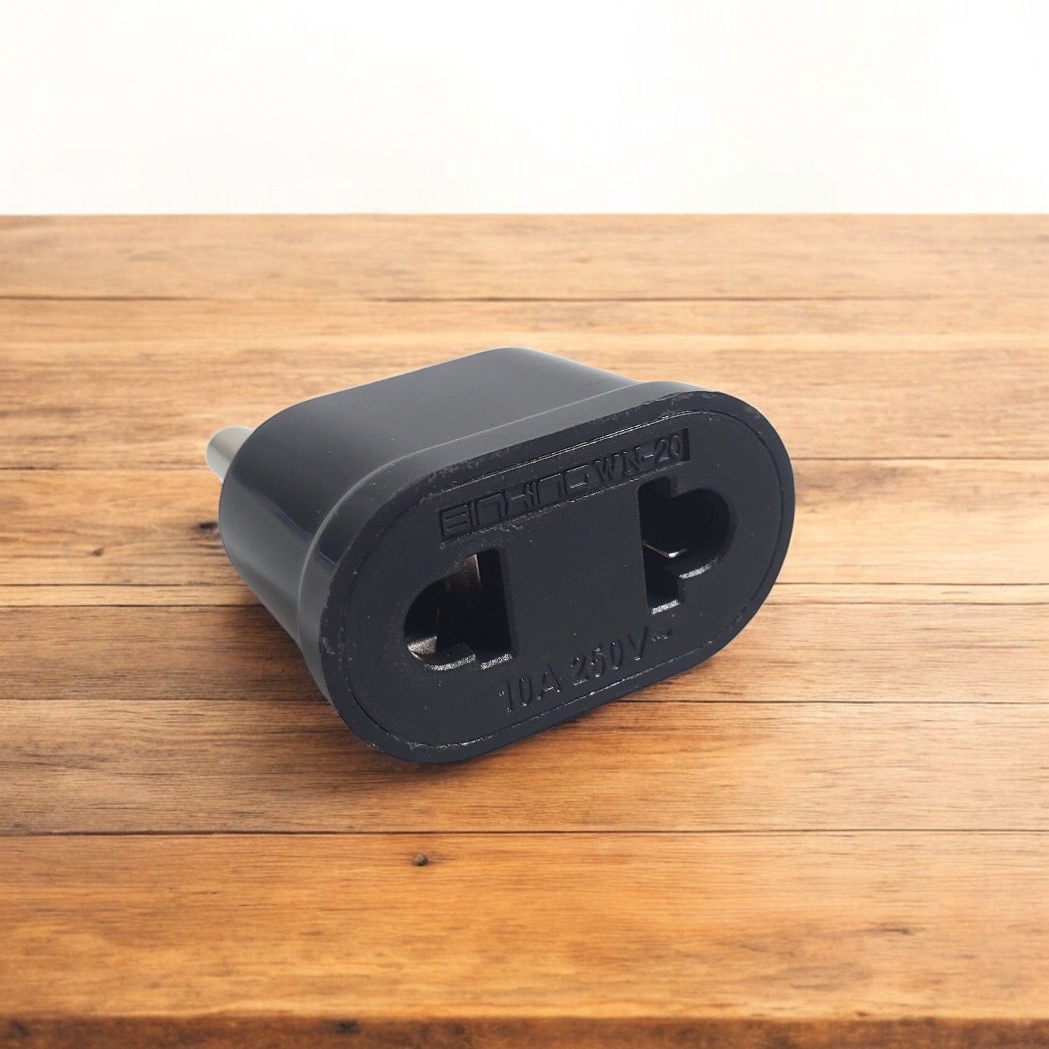 Gambar produk Taffware Adaptor dan Konverter Travel US to EU Plug 10A 250V 1 PCS - WN-20