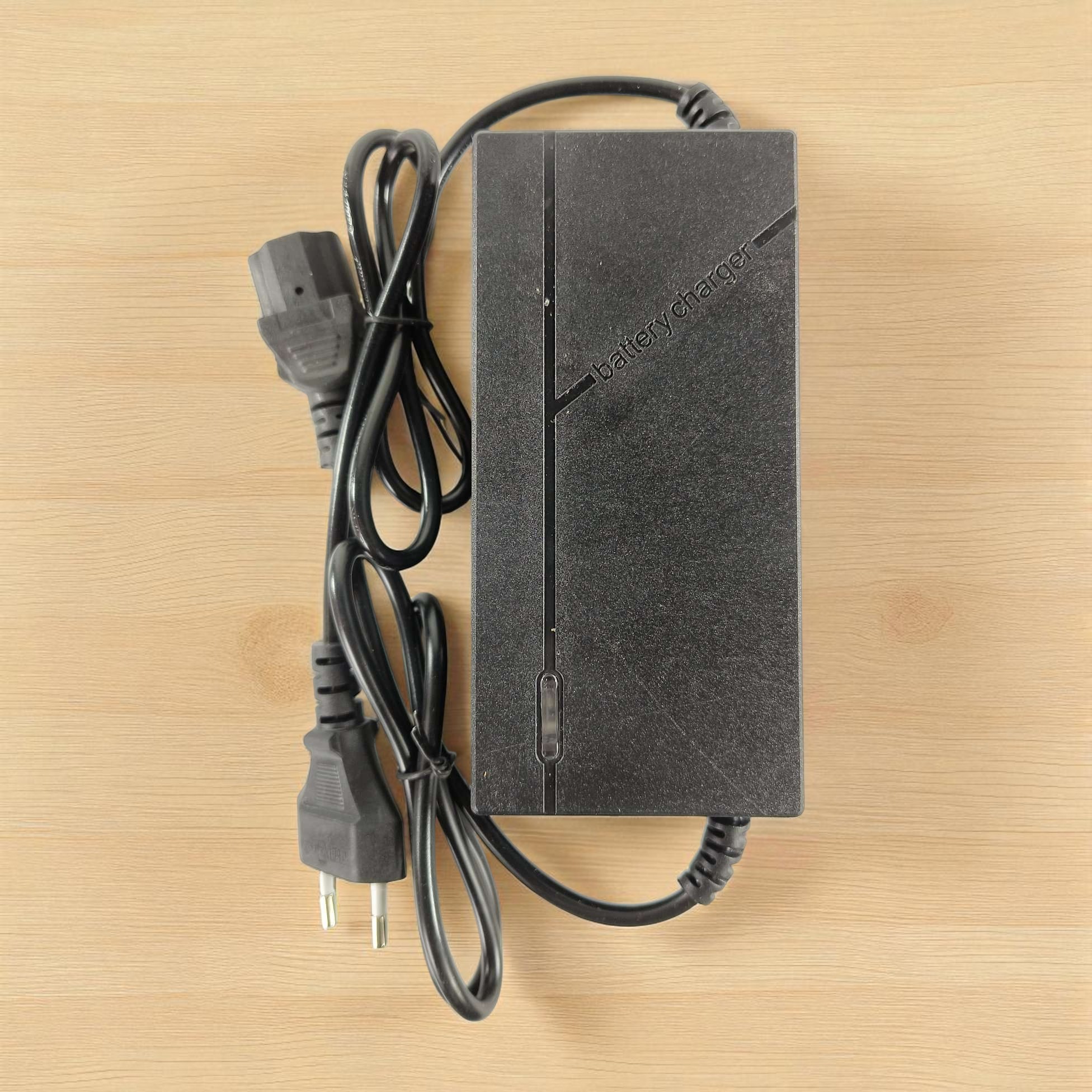Gambar produk Deek-Robot Adaptor Charger Baterai Converter Sepeda Listrik 29.2V 2A - TC-001