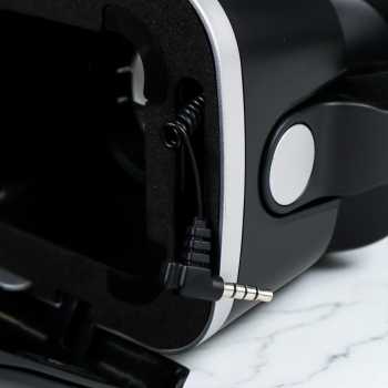Gambar produk Shinecon 6.0 VR Box Virtual Reality Glasses dengan Headphone