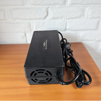 Gambar produk OTOHEROES Charger Aki Sepeda Listrik Battery Charger Portable 48V 20Ah - YF2025-07