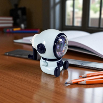 Gambar produk XIAOLINGJING Rautan Pensil Manual Pencil Sharpener Mini Astronaut - 18117