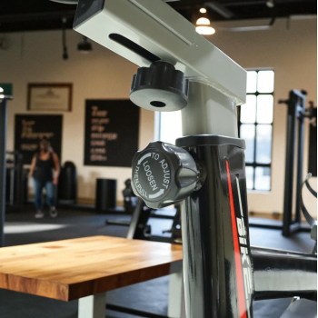 Gambar produk CHOOYOU Sepeda Statis Gym Spinning Bike Silent Heart Rate Tracker - 305