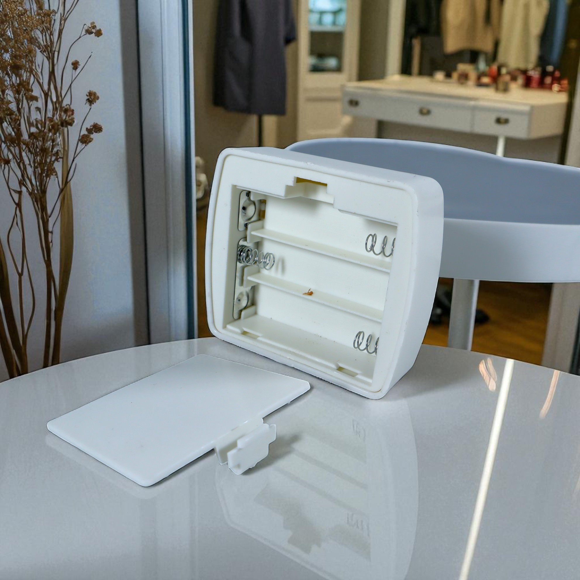 Gambar produk LOX Cermin Make Up Heart Shaped Magic Mirror Table LED - L-223