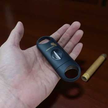 Gambar produk KNIFEZER Pemotong Rokok Cerutu Cigar Cutter Guillotine Blade V Cut - 0810S