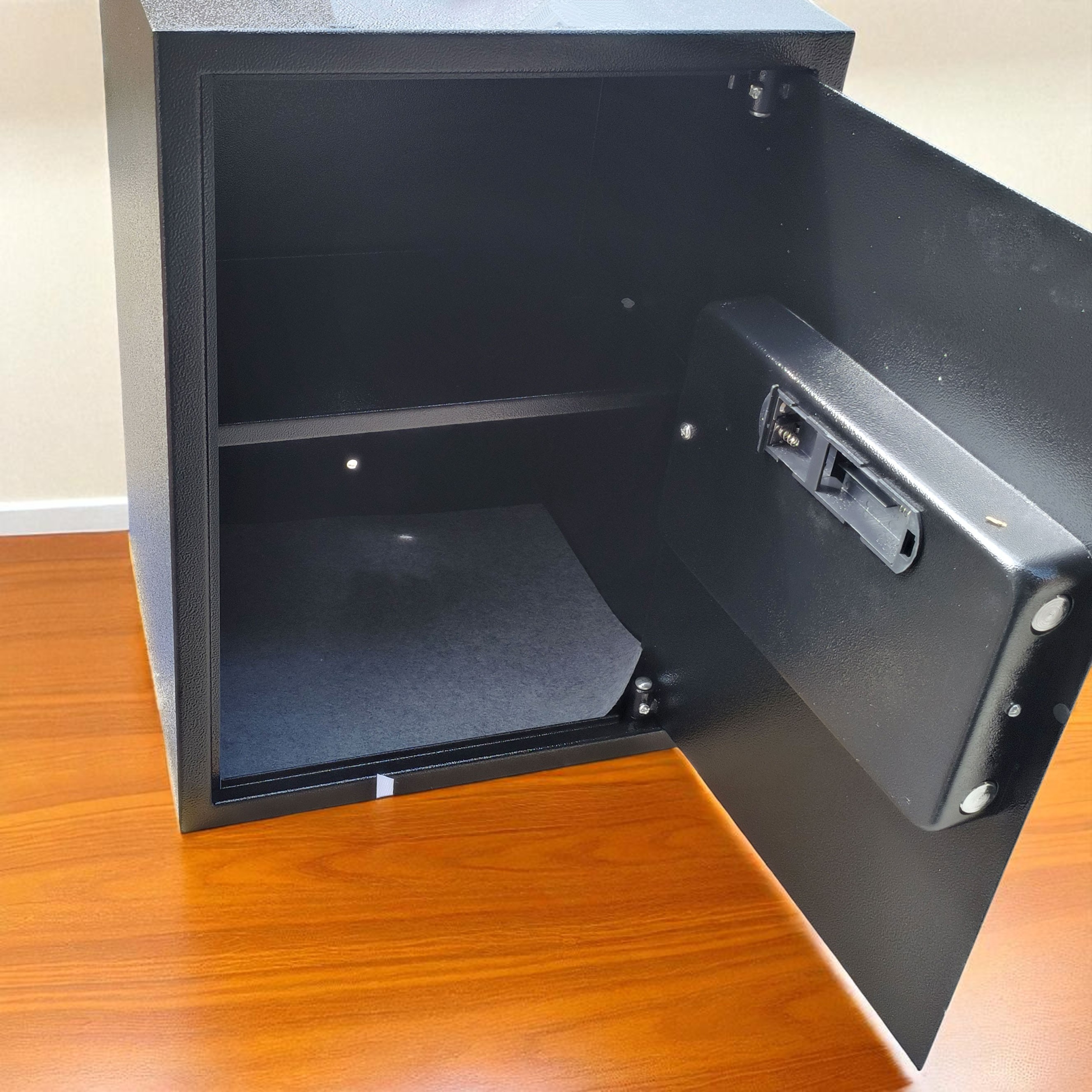 Gambar produk TaffGUARD Kotak Brankas Hotel Safety Anti-Theft Box Password Besar - TG-31