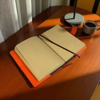 Gambar produk Pirates Buku Jurnal Leather Vintage B6 200 Halaman Grid with Lock - INU148