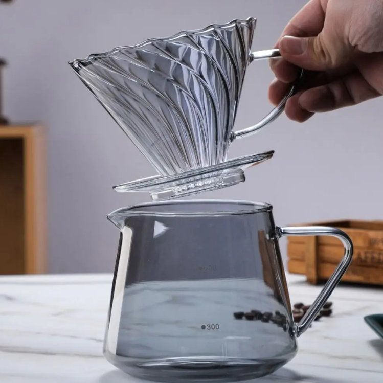 Gambar produk WURJO Filter Penyaring Kopi V60 Coffee Dripper Borosilicate 1-2 Cup - WJ2