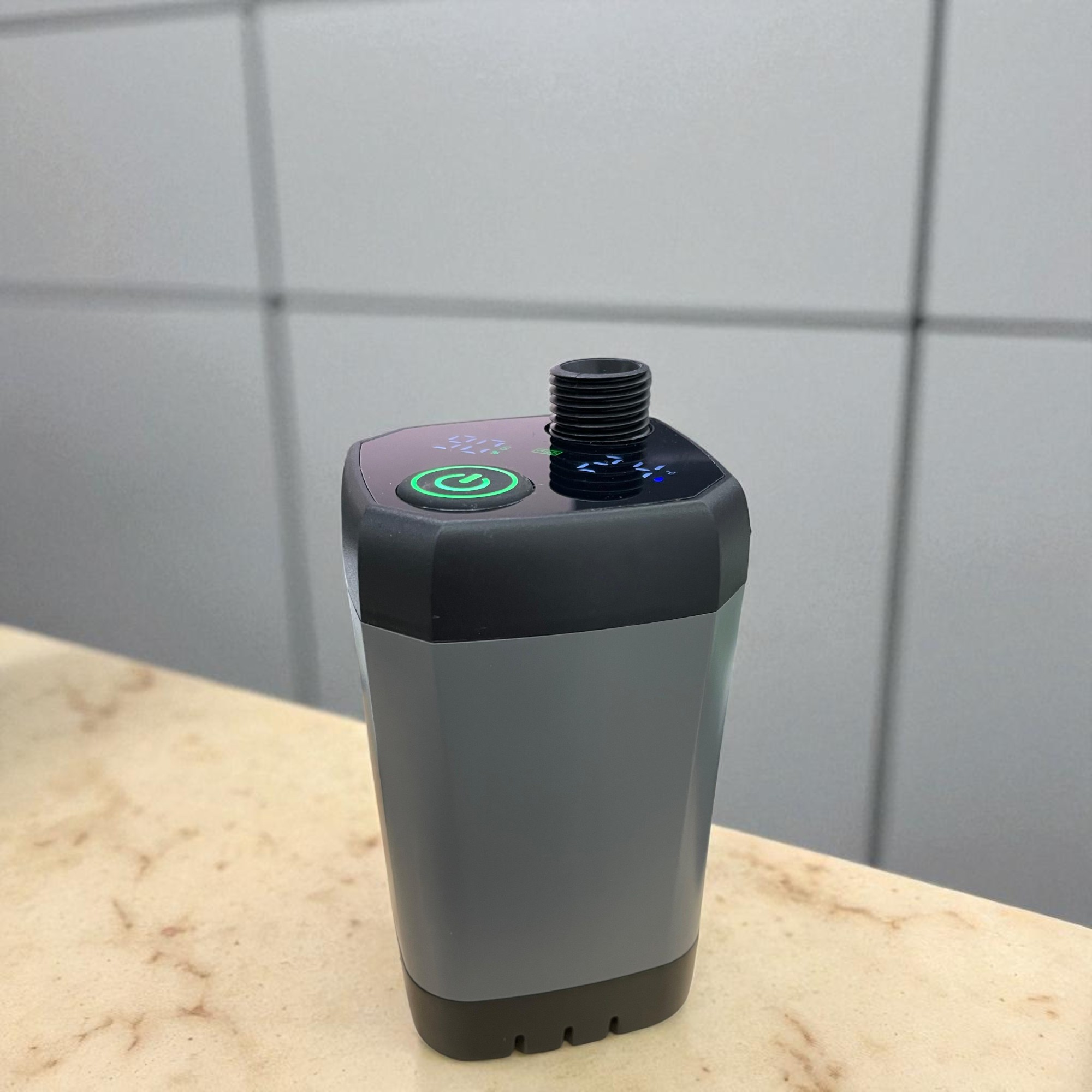 Gambar produk LIXADA Shower Portable Outdoor Camping Travel Digital Display 6000mAh - LD-60