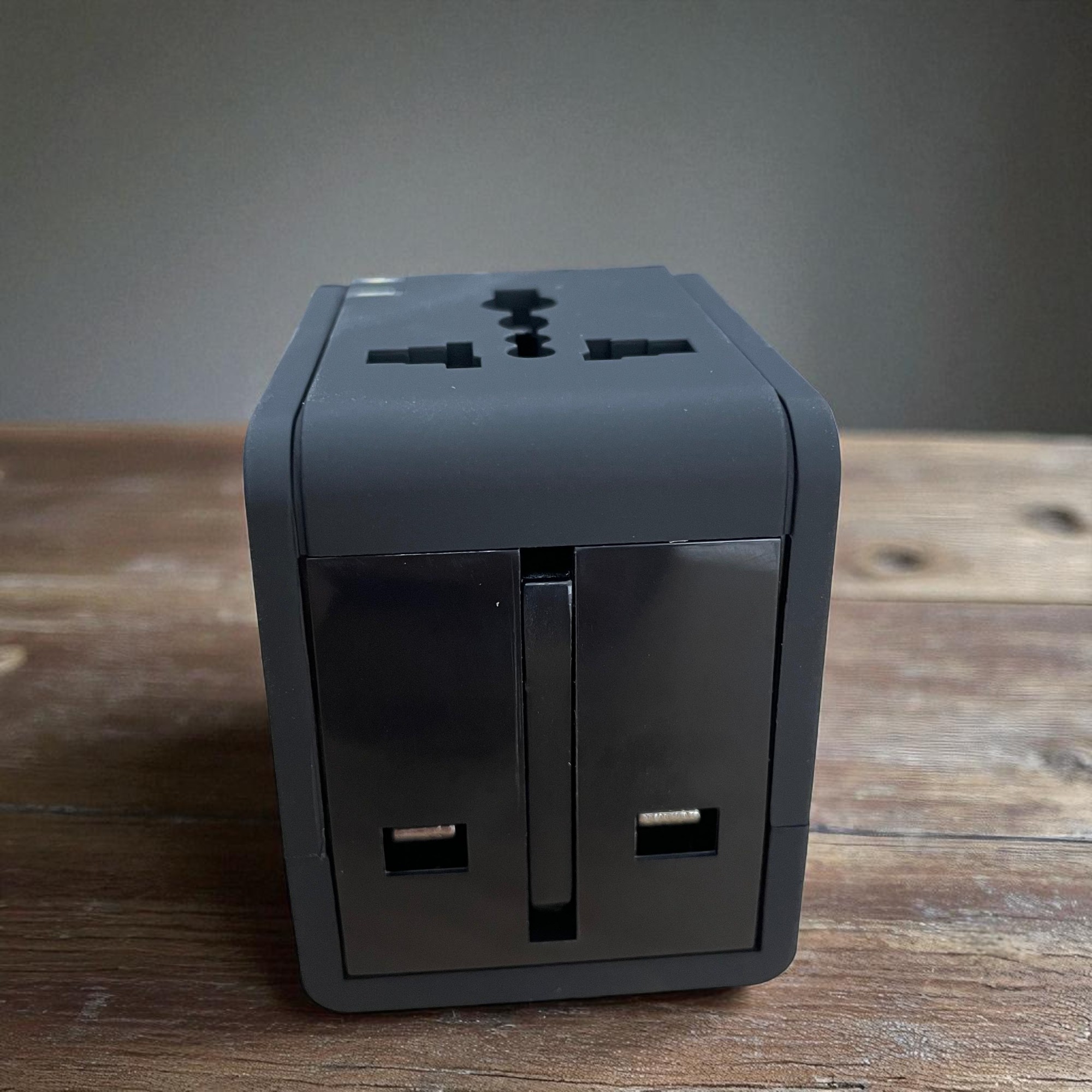 Gambar produk COKYI Travel Adaptor Universal Plug EU UK US/AU 3.0A USB A USB C - ONB100-04