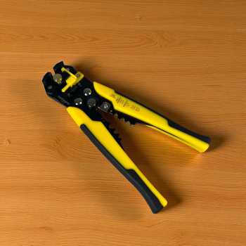 Gambar produk Taffware Tang Kabel Automatic Wire Stripper Cutter Crimper Pliers - TK0742