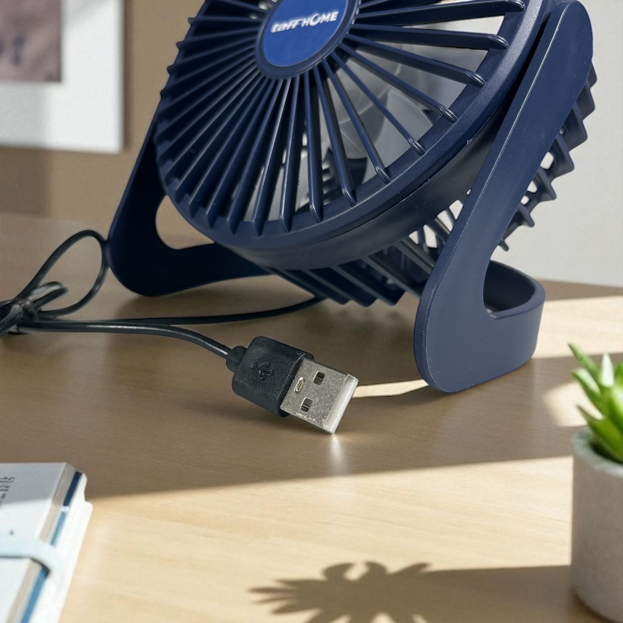Gambar produk TaffHOME Kipas Angin Meja Portable Desk Fan USB 5 Inch 2.5W - YZ-007