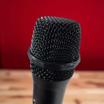 Gambar produk FMA Mikrofon Karaoke Wireless Cardioid Microphone 2.4GHz 800mAh - RI-28