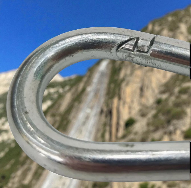 Gambar produk GYMTOP Carabiner Gantungan Kunci Spring Buckle Stainless Steel M9
