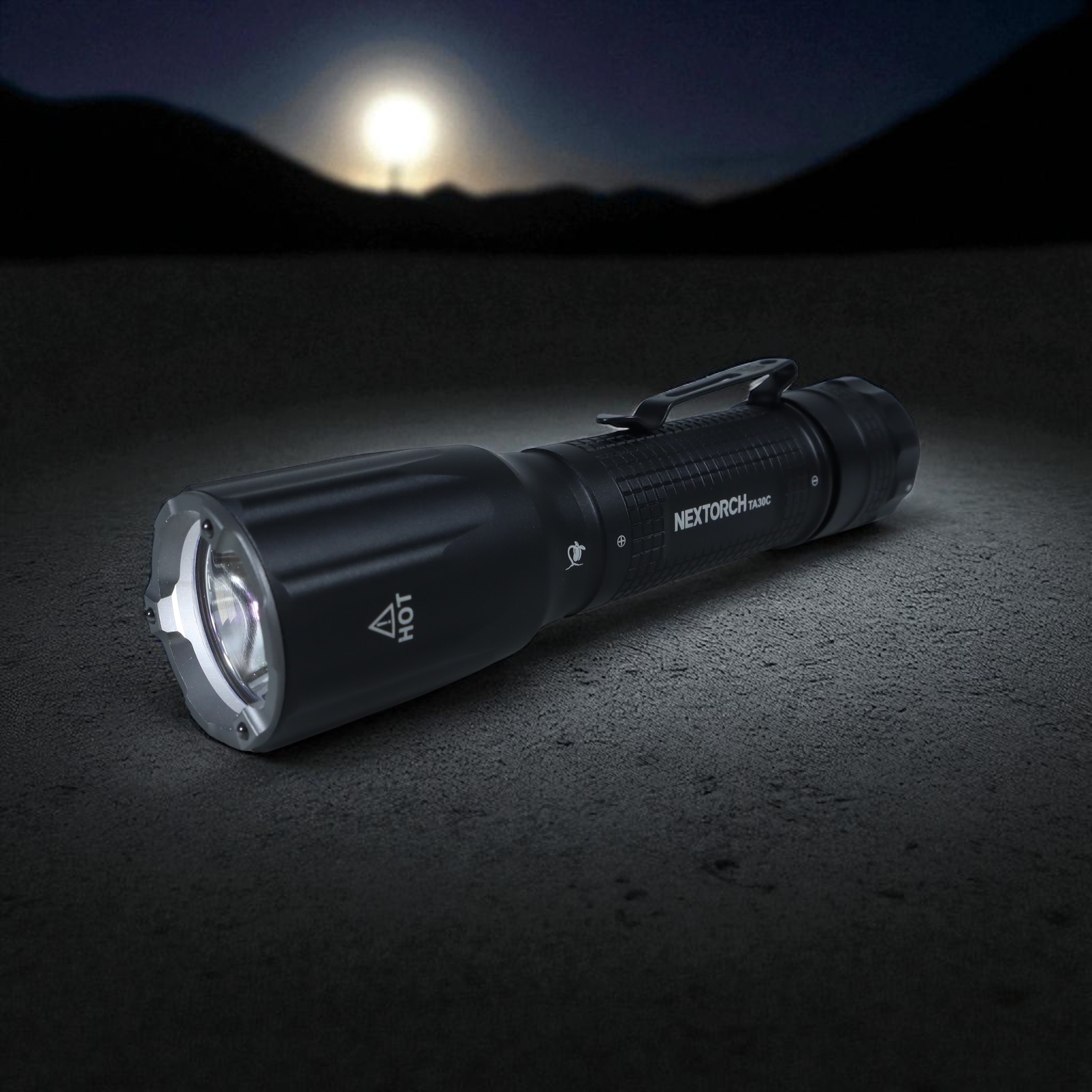 Gambar produk NEXTORCH Senter LED Tactical Flashlight IPX8 1600 Lumens with Holster - TA30C SET