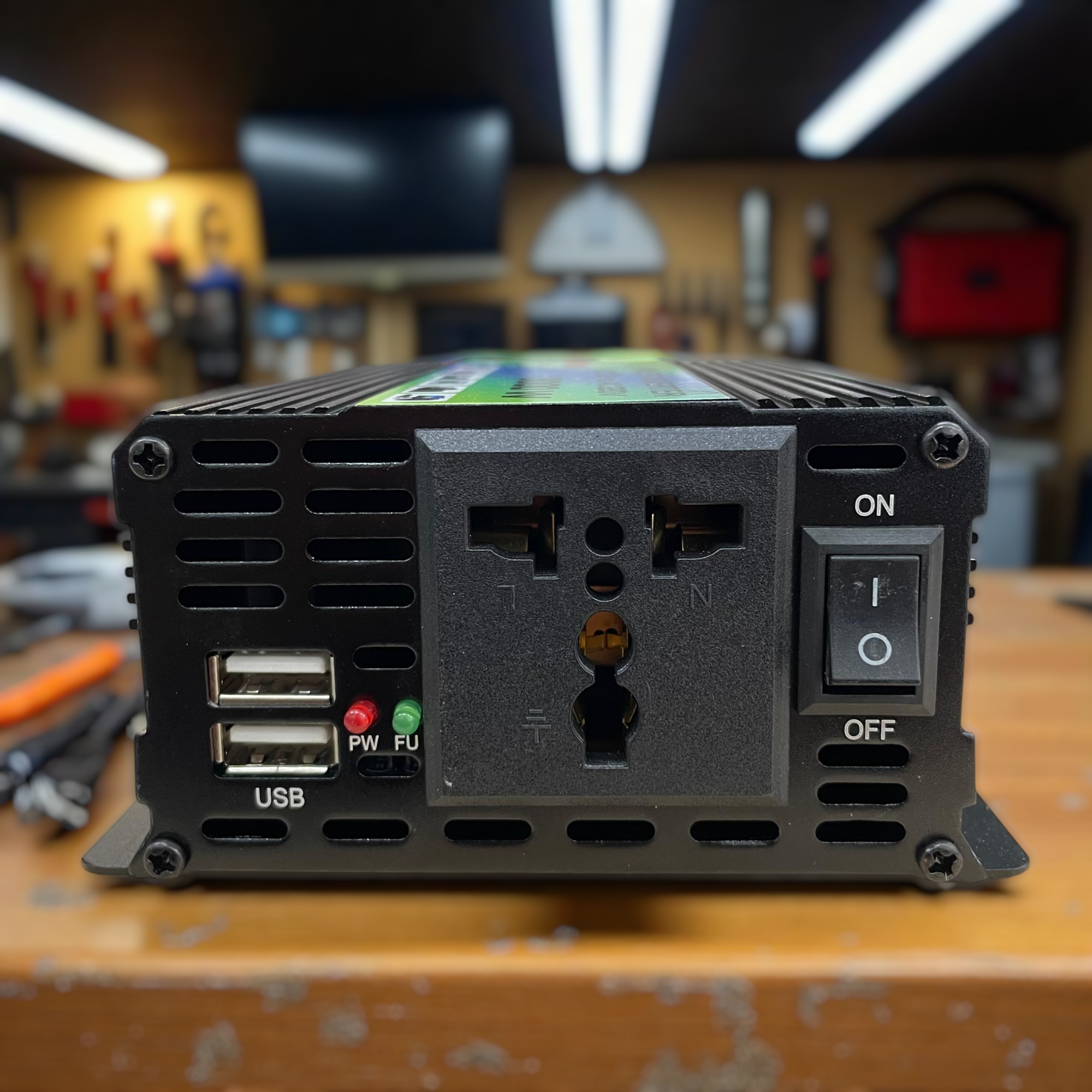 Gambar produk Taffware Power Inverter Mobil Modified Sine Wave DC12V to AC220V 3000W - 816A