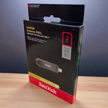 SanDisk Extreme PRO Flash Drive with USB Type C 1000MB/s - SDCZ890