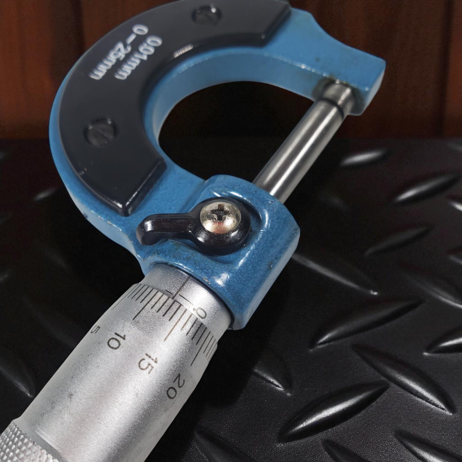 Gambar produk Mitutoyo Micrometer Premium Precision Machinist Tool 0-25mm 0.01mm - QST008