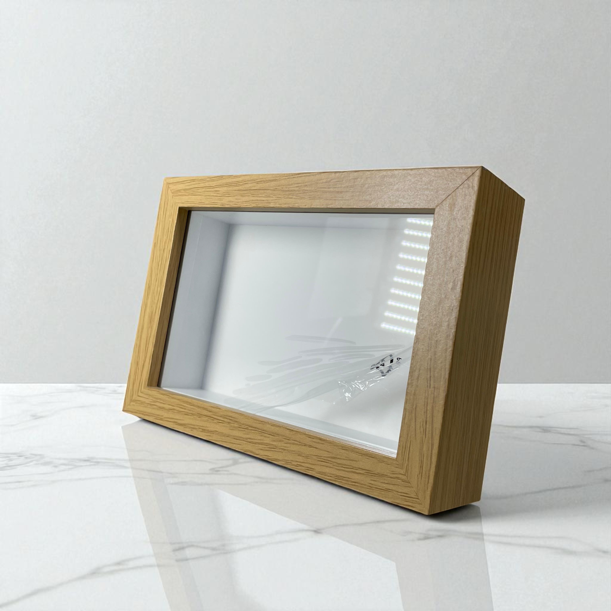Gambar produk YIXUE Bingkai Foto Ornamen Minimalist Wooden Shadow Box Stand 3D 6 Inch - YE5