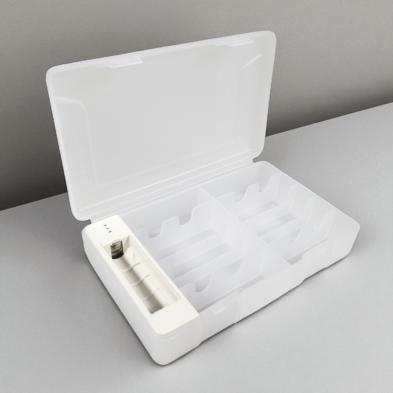 Gambar produk ZEST Kotak Baterai Battery Organizer Storage Box with Tester - BS28