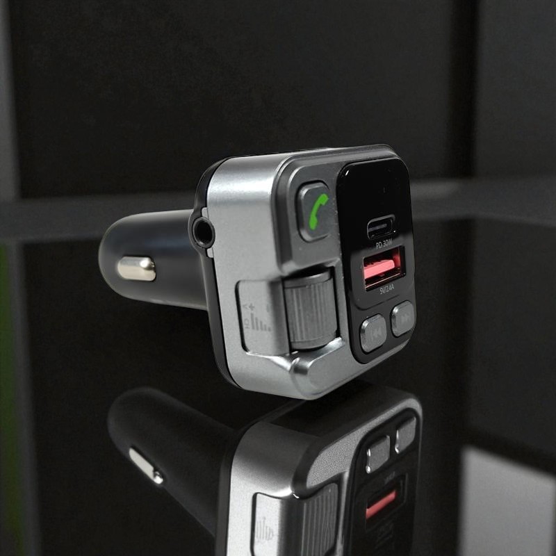 Gambar produk YIJU Car Charger Mobil Bluetooth Transmitter MP3 PD USB Type C 30W - T16