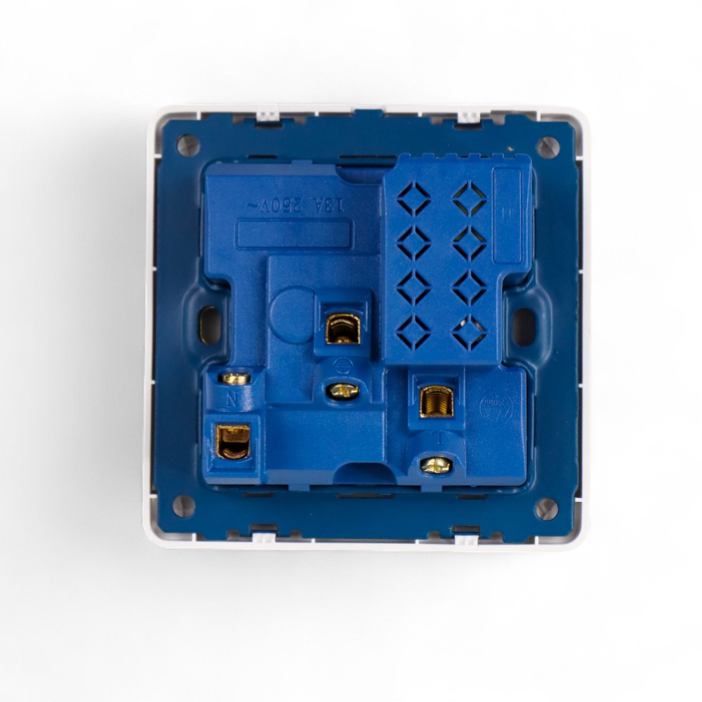 Gambar produk Taffware Stop Kontak Universal UK EU US 2 Port USB On Off Switch - LC-20
