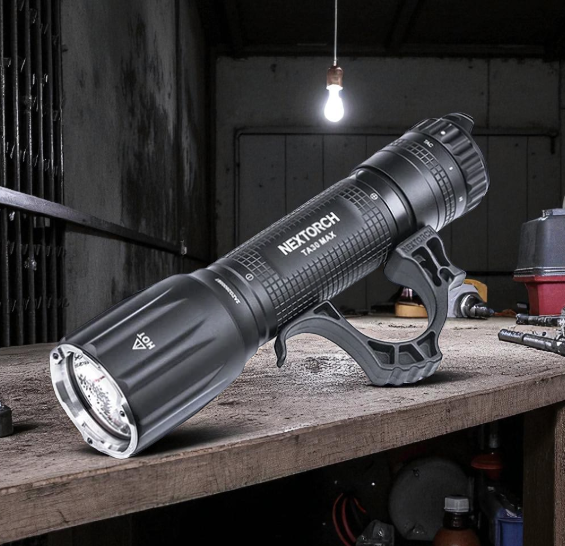 Gambar produk NEXTORCH Lampu Senter LED Bright Tactical USB Type C 3000 Lumens - TA30C MAX