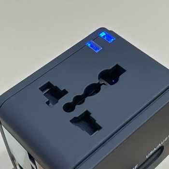 Gambar produk TRAVOR Universal Travel Adaptor Port USB Type C UK EU USA PD20W 6A - TR020